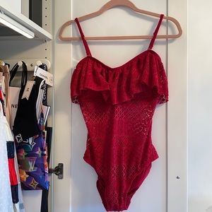LA VIE EN ROSE Lace Swimsuit